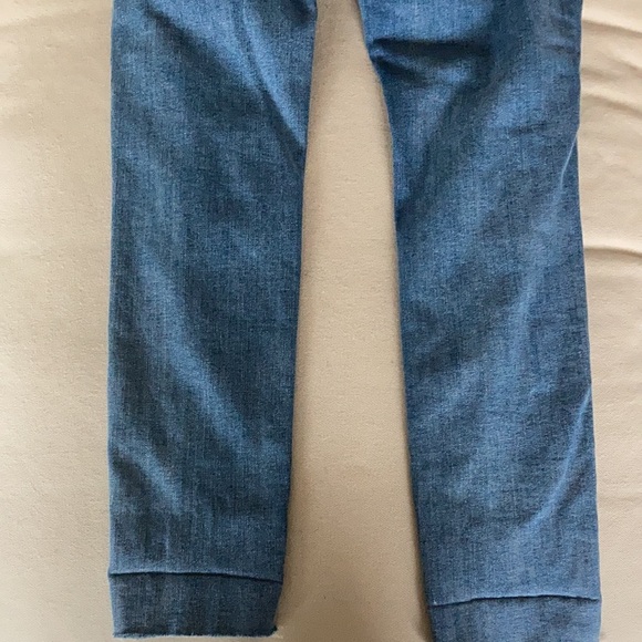 Old Navy Rockstar Super Skinny high rise button fly light wash distressed jeans - Picture 15 of 16